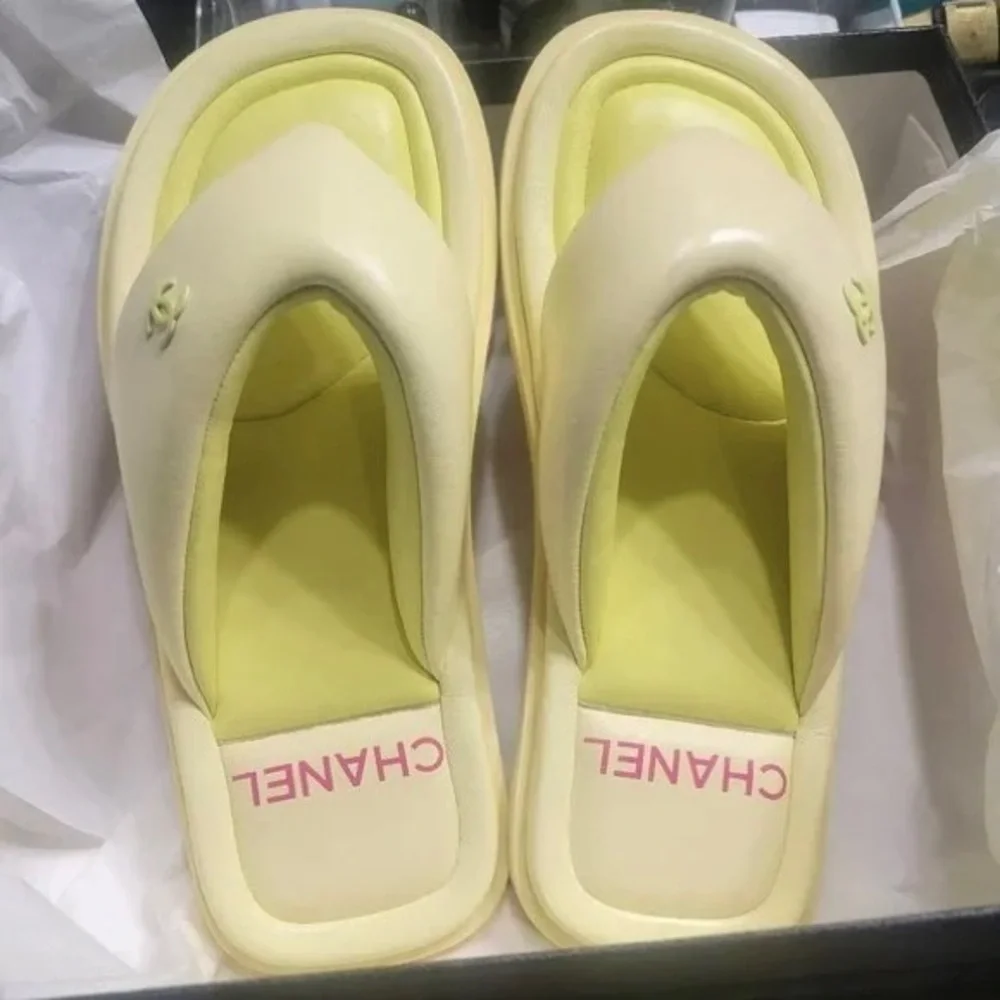 Chanel Flip Flops 22P Lambskin Padded Pool Thong FlipFlop Pillow Sandals Slides